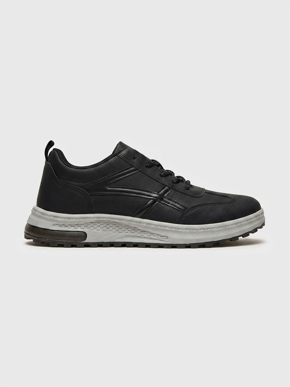 UrbanCraft Classic Casual Sneakers Black - WJ-01